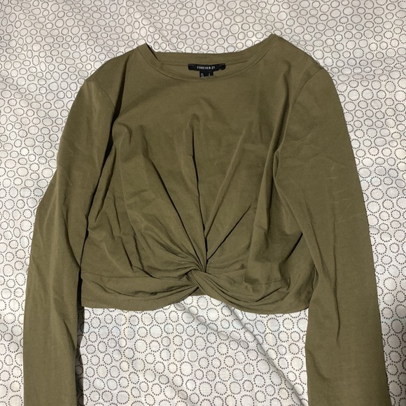 Army green crop top - Picture 2 of 5